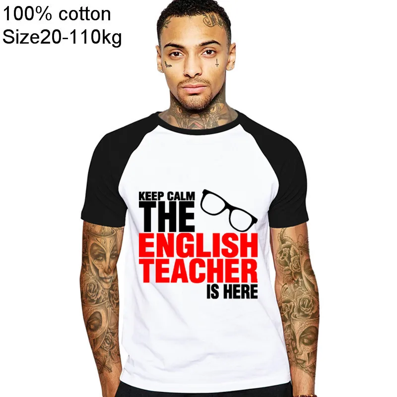 Мода 2019 новейшие очки Keep Calm английский учитель здесь Забавные футболки на заказ