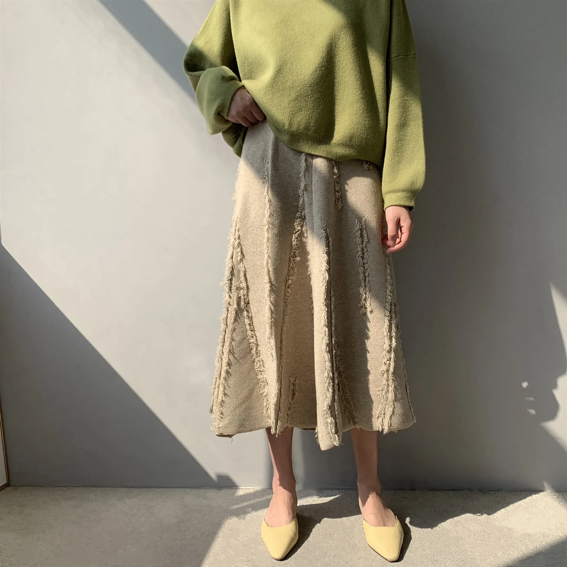 Женская трикотажная юбка с бахромой плотная свободная теплая однотонная