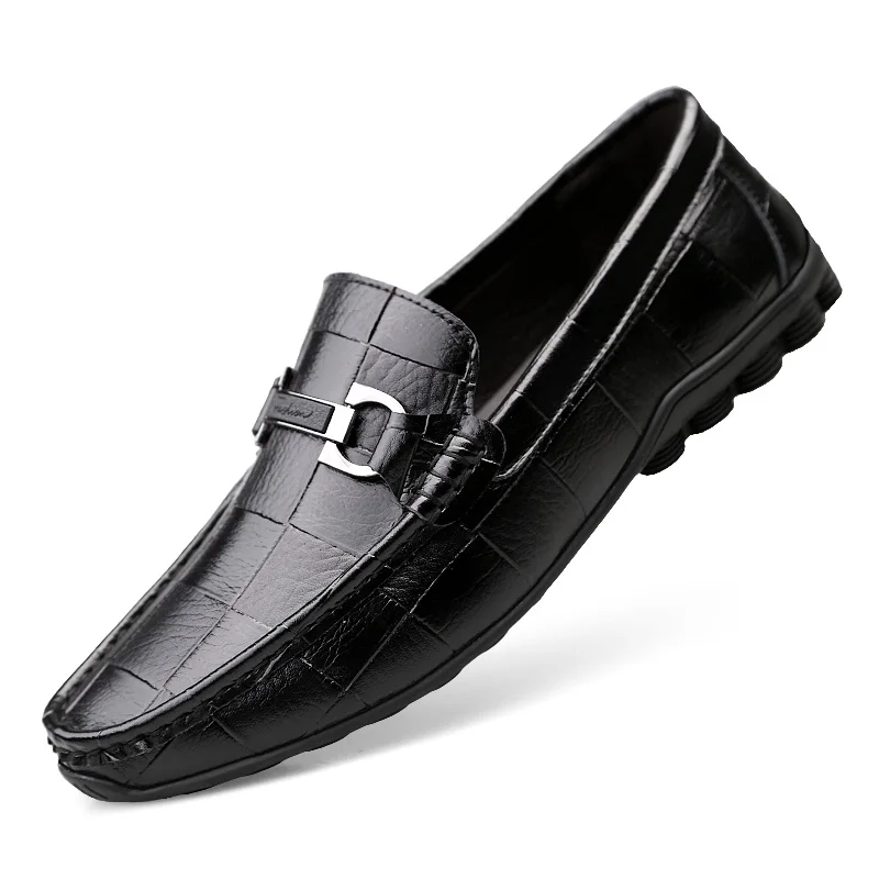 Black men shoes Новинка; Мужская обувь из натуральной кожи; повседневные лоферы; мужские мокасины; мягкая обувь без застежки на плоской подошве; легкая обувь для вождения; - Цвет: Black men shoes