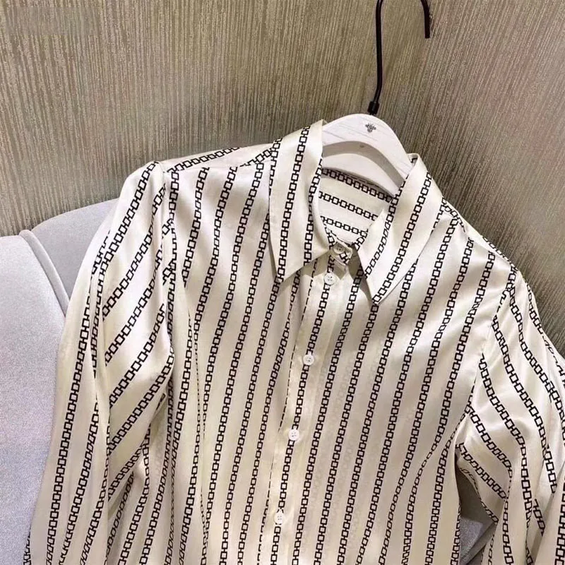 

Autumn Spring Runway Blouse Women 2021 Fashion Geometric Printed Turn-Down Collar Long Sleeve Elegant Office Ladies Tops Clothes