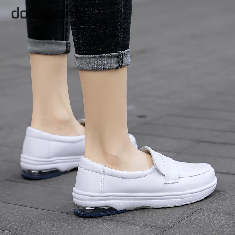 New Moccasins Autumn Women's Casual Shoes Soft Bottom Female Loafers Flat Platforms Woman Shoe Non-Slip Walking Mother Footwear