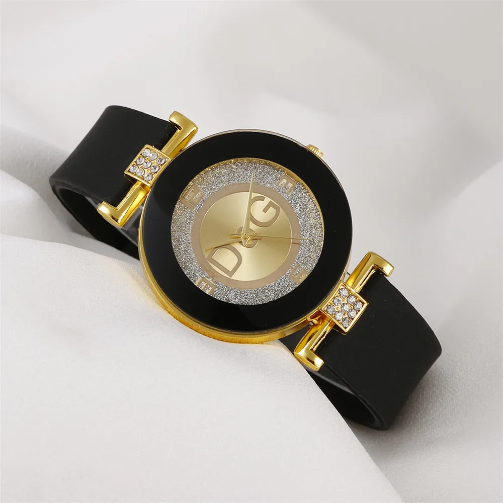 Simple black white quartz watches women minimalist design silicone strap wristwatch big dial women's fashion creative watch