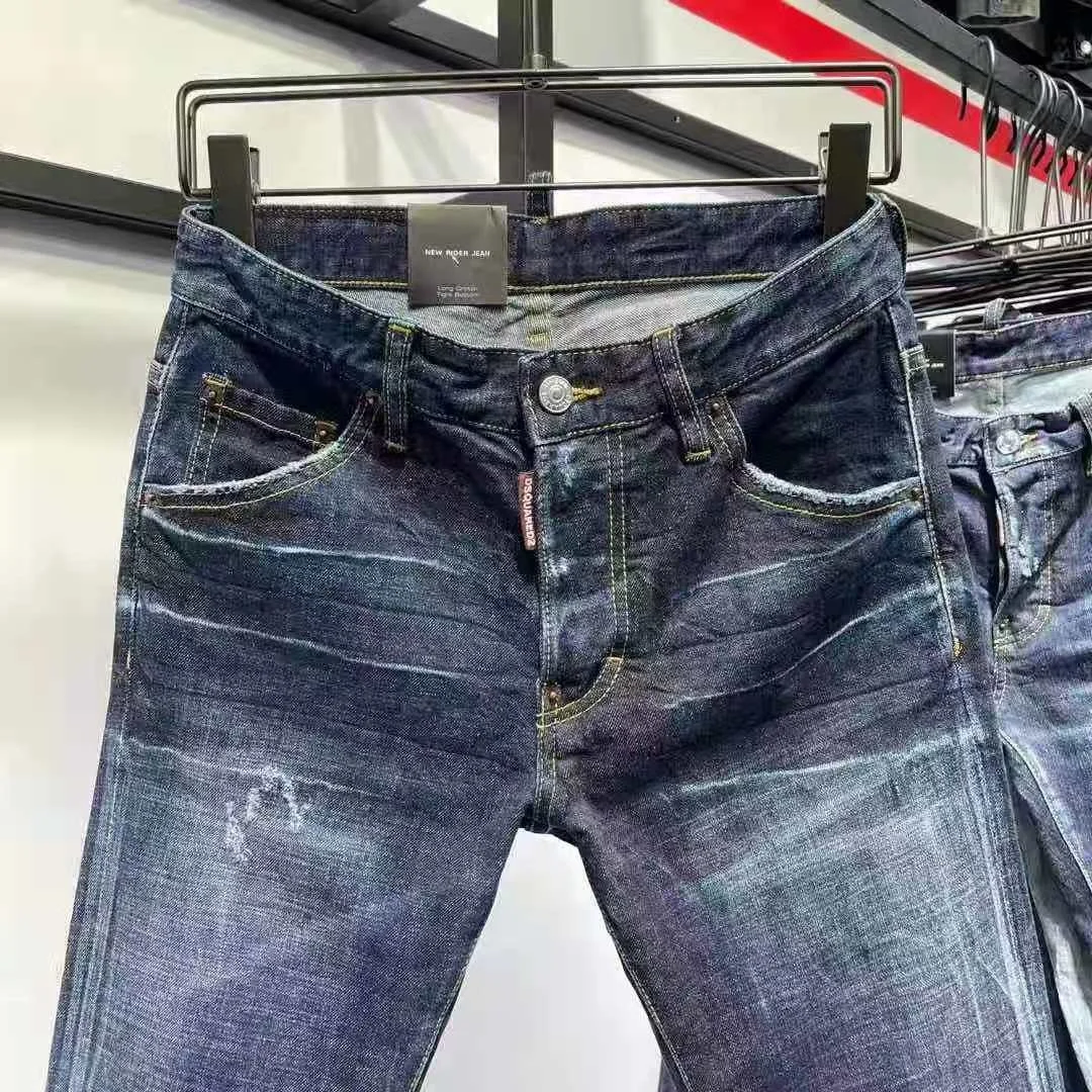 

2021DSQUARED2, 021-1