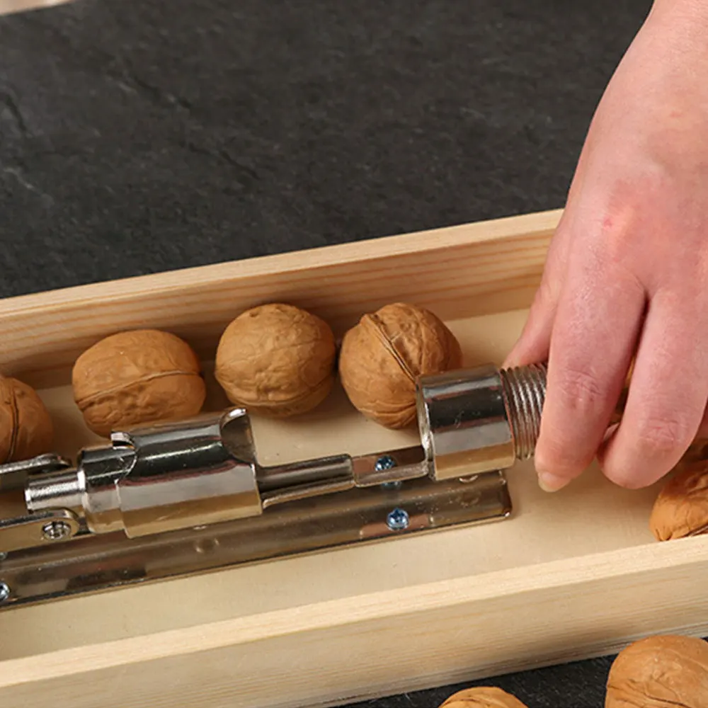 

1Pc Nut Opener Household Nut Sheller Walnut Opener Nut Peeling Machine (Khaki)