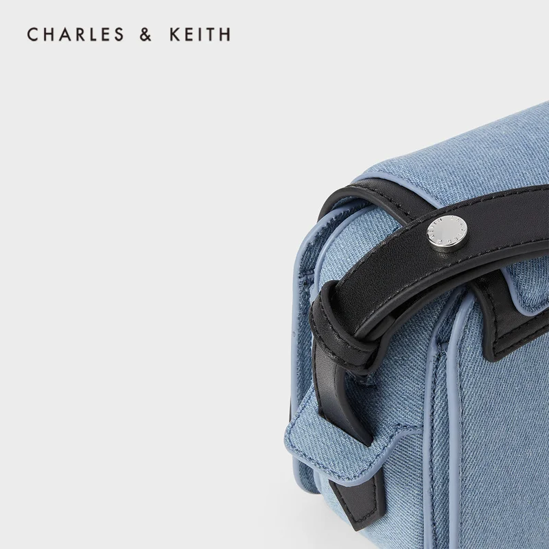 CHARLES＆KEITHНовинка на Лето2020CK2 20270554Женская Cумка плечо Декоративная Металлическая