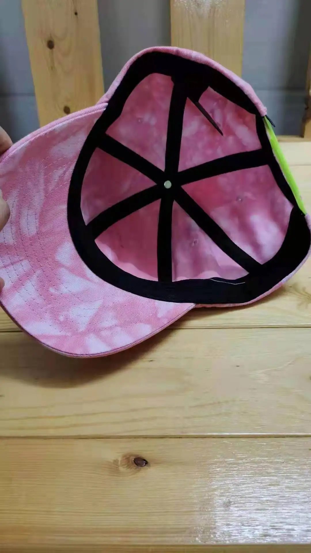 

Spanish boutique cap