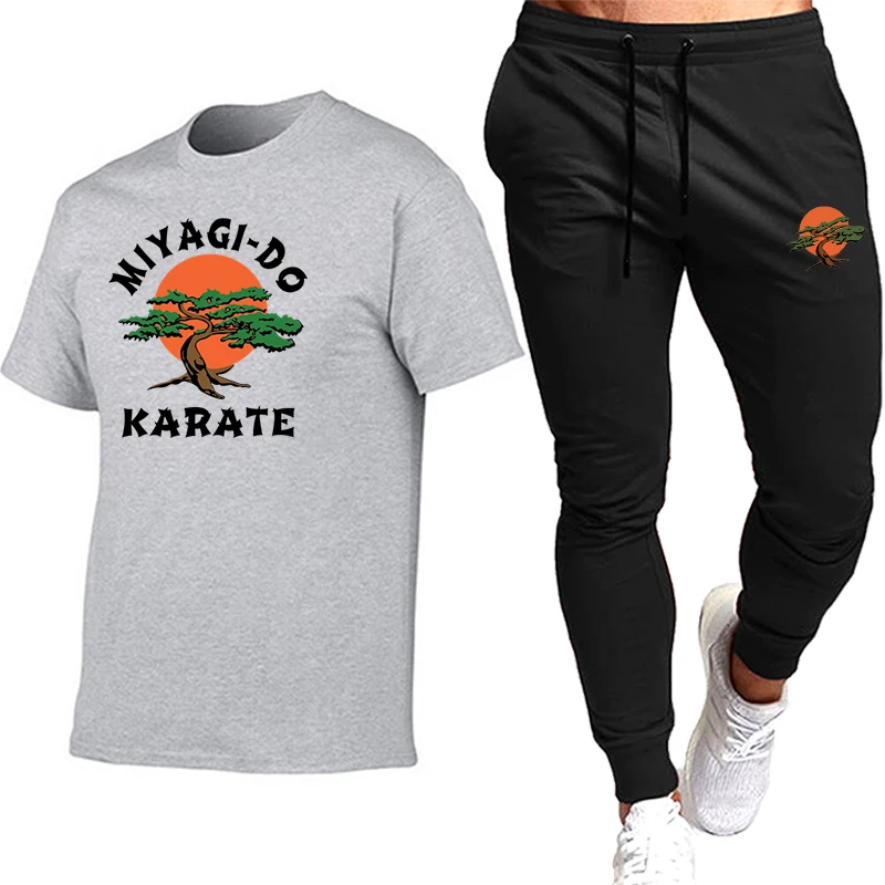 

2021 Summer Fashion Casual Drand Men's Suit Track Suit Sportswear Track Suit Men's Sportswear Short-Sleeved T-Shirt 2-Piece Set