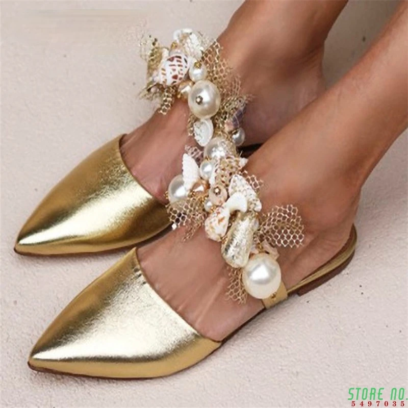 

Женские шлепанцы с острым носком, блестящие кожаные босоножки на плоской подошве, с жемчугом, лето 2020, тапочки шлепанцы, женские туфли больш...