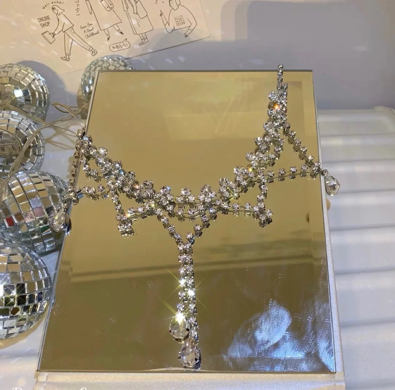 

Luxury Female White Crystal Pendant Necklace Dainty Silver Color Chain Necklace Charm Water Drop Wedding Necklace For Women