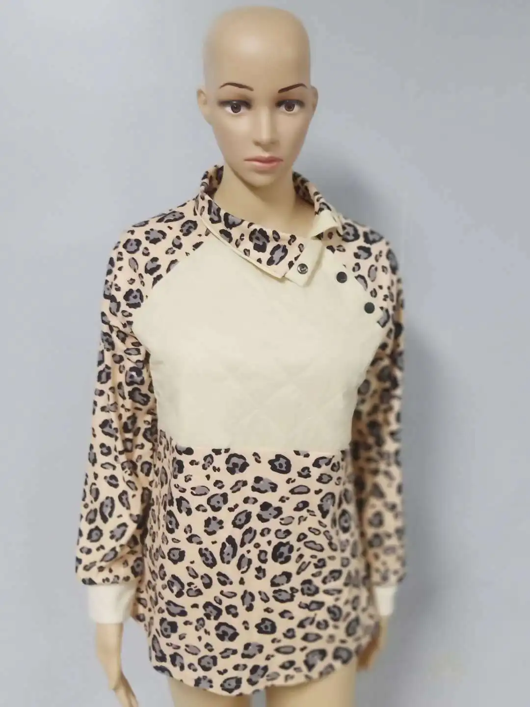 

Fashion Women Sweatshirt Autumn Winter Turtleneck Print Leopard Loose Hoodies & Sweatshirts Women Clothing Pullovers Tops 2020
