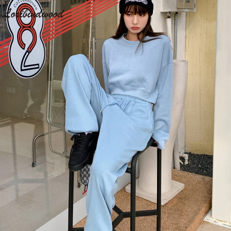 Костюм спортивный женский из двух предметов большого размера Осень-зима 2021 |