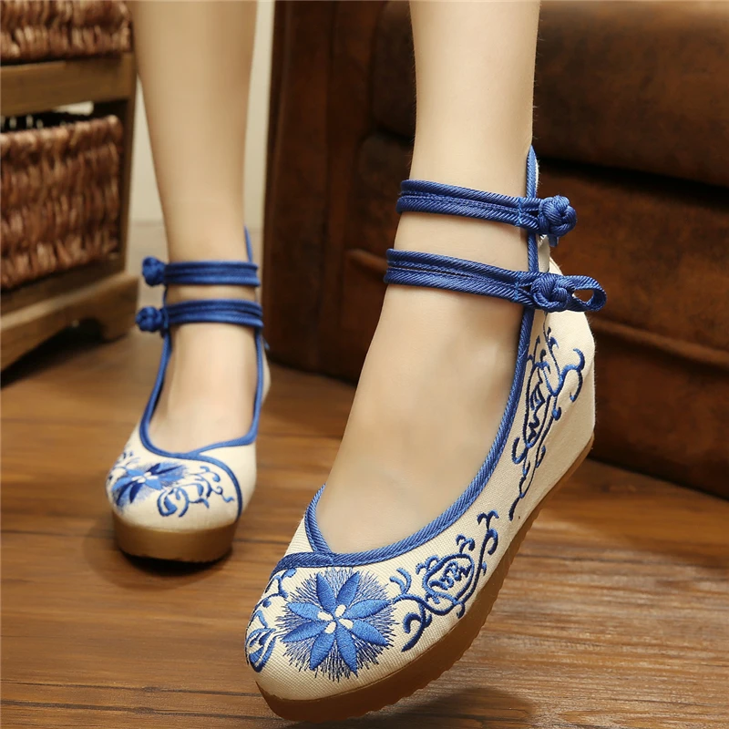 Этническая модная вышитая обувь Женские туфли на каблуке эспадрильи в стиле