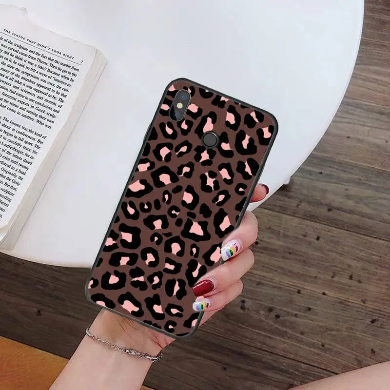 

Leopard Phone Cases For Xiaomi Redmi mi note 7 8t 9 9t 9s 8 10 10t 11 pro lite K20 max 3