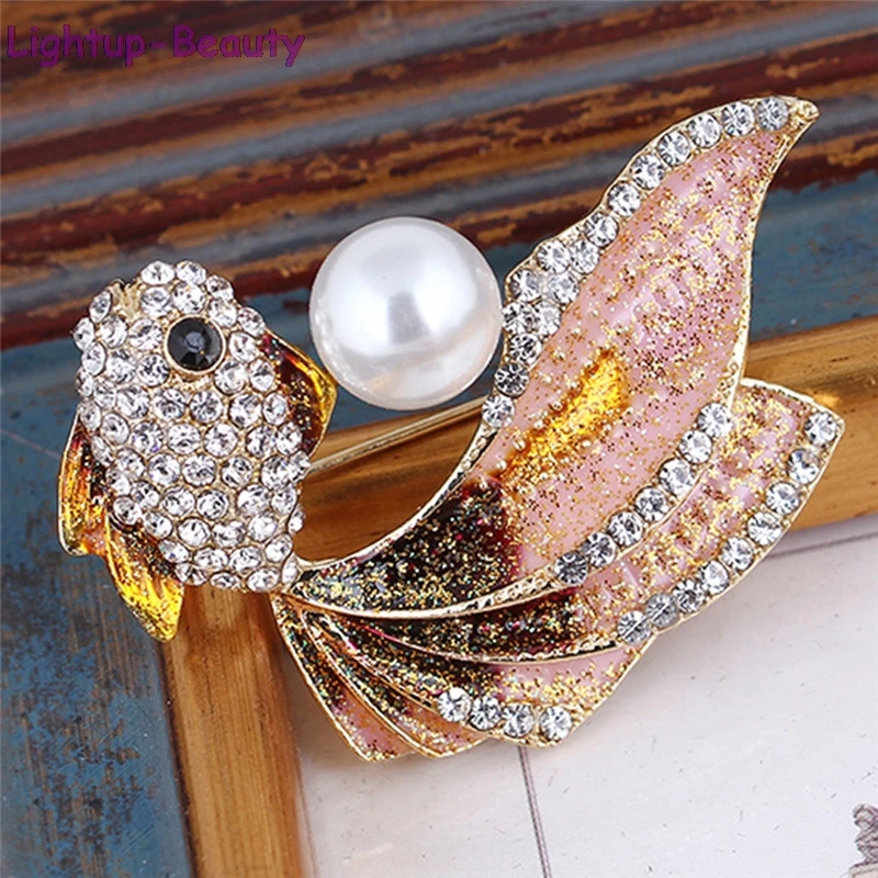 

Rhinestone Fish Brooches For Women Enamel Animal Brooch Pin Fashion Jewelry Summer Style Dress Accessories Gift
