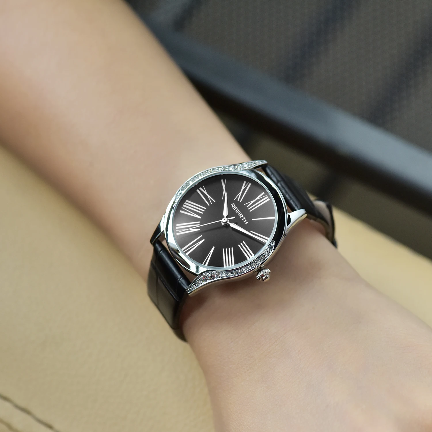 

Luxury brand fashion diamond watch ladies watch ladies famous watch quartz watch female clock Relogio Feminino