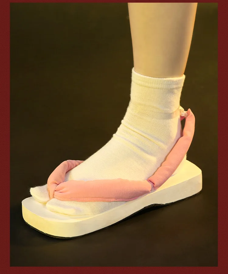 Kanroji shoes Аниме «Demon Slayer Kimetsu no Yaiba Tokitou Muichirou Kochou Shinobu Kanroji Mitsuri Tsuyuri Kanawo»; костюм для косплея; боевой костюм - Цвет: Kanroji shoes
