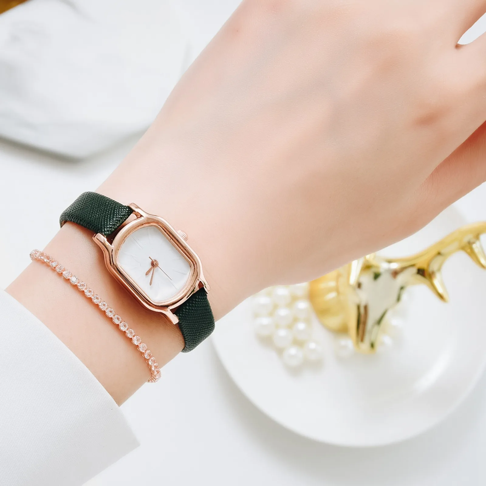 

Top Style Fashion Women's Luxury Leather Band Analog Quartz WristWatch Simple Ladies Watch Bracelet Women Dress Reloj Mujer