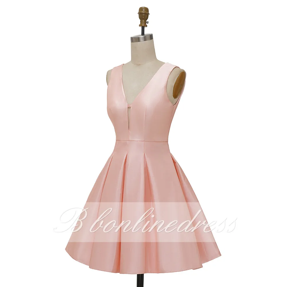Розовое атласное платье для выпускного вечера вечернее короткое без рукавов с