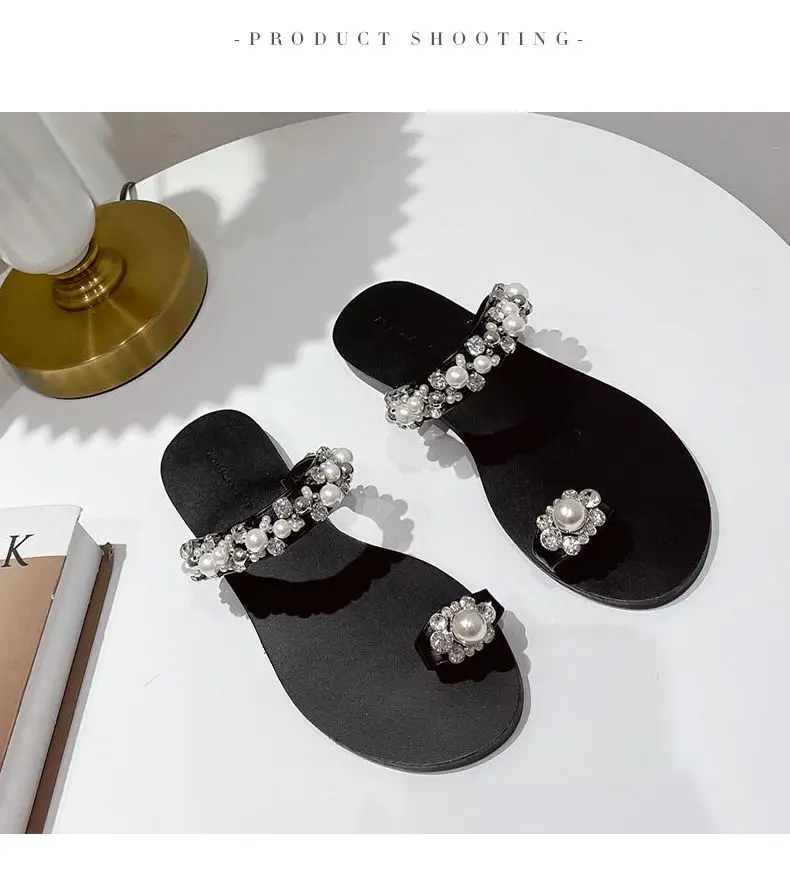 

2021 Fashion Pearl Embellished Women Sexy Dress Slippers Female Summer Beach Shoes Round Toe Chic Rhinestone Flat Slide