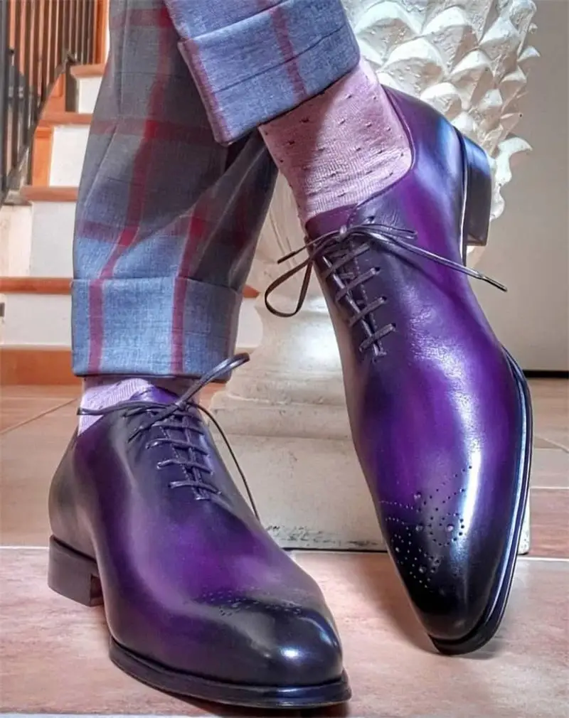 

2021 New Men Fashion Business Dress Shoes Handmade Purple Gradient PU Brock Hollow Lace Comfortable Oxford Shoes HL684