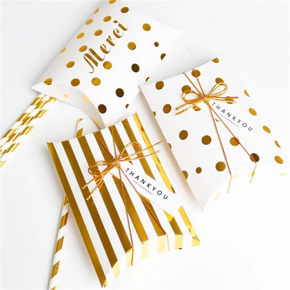 

10Pcs/Set Adorable Wave Point Pattern Gift Box Christmas Style Beautiful Paper Candy Box for Home