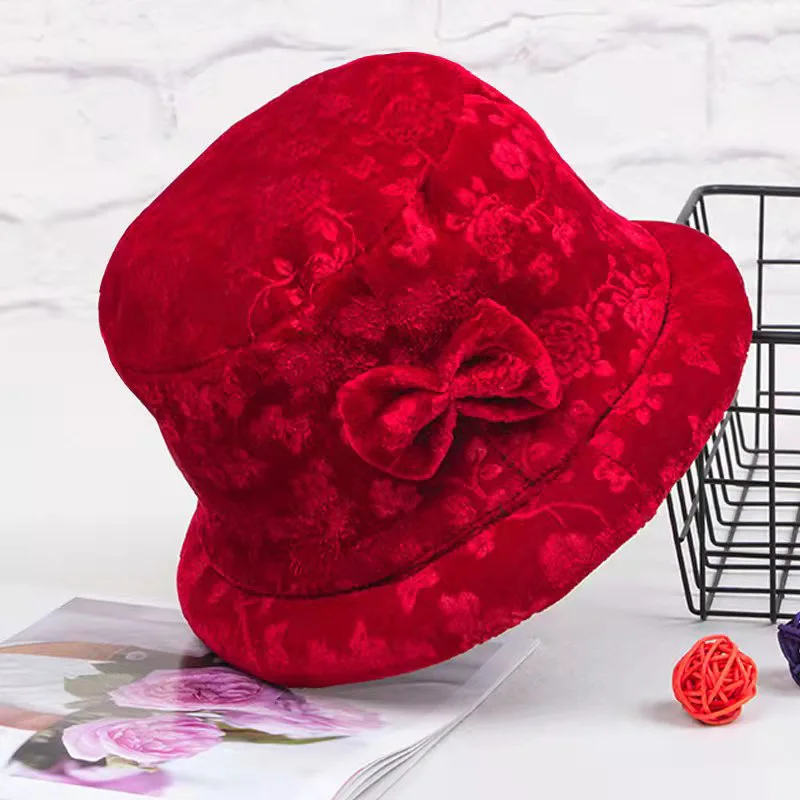 

Winter mother hat old lady basin hat golden velvet hat fashion middle-aged and elderly top hat send mom send grandma