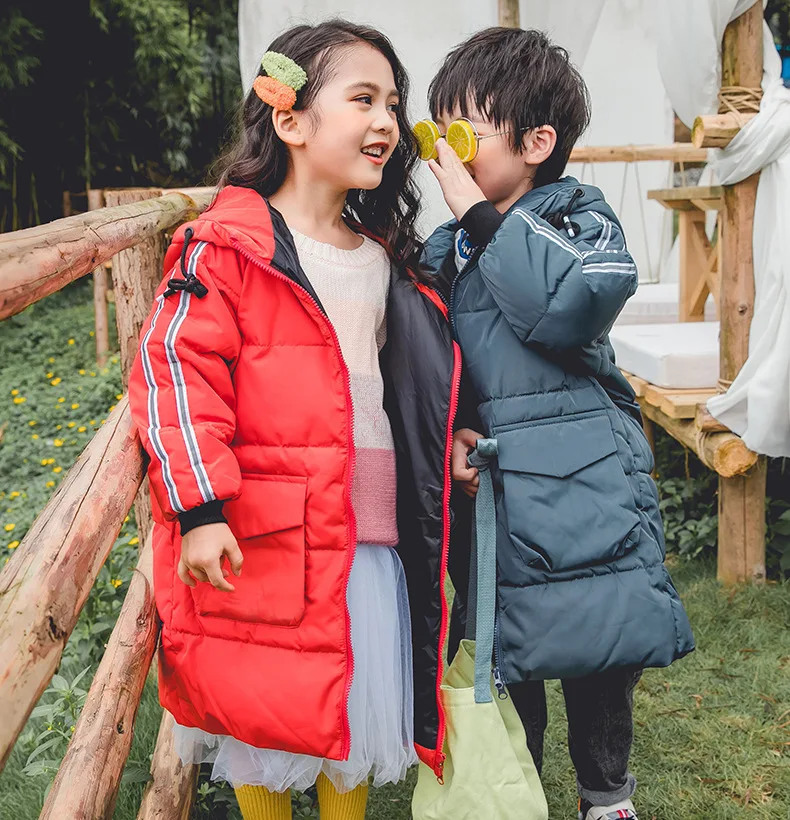 

Новый Зимний стиль, килт, пуховик для детей модная детская одежда для мальчиков и девочек с капюшоном средней длины шерстяное пальто теплая ...