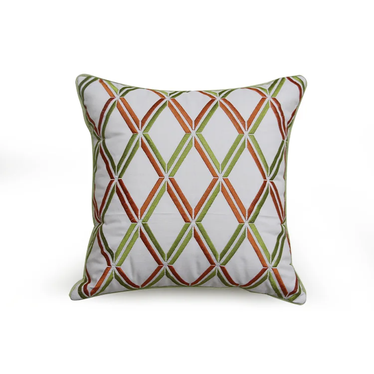 Роскошная вышитая наволочка для подушки в спальню гостиную диванную комнату