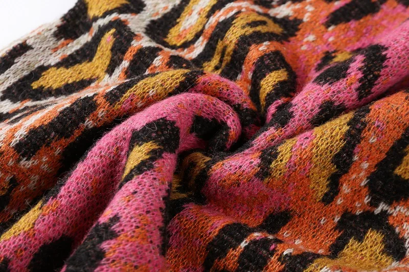 Женский вязаный свитер с леопардовым принтом розовый Свободный пуловер круглым