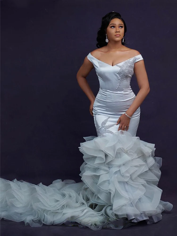 

2020 Off Shoulder Mermaid Wedding Dresses Elegant Lace Appliuqes Plus Size Sweep Train Bridal Gown