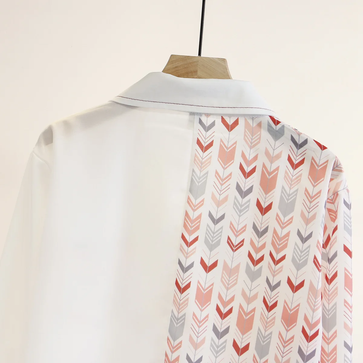 Весна 2020 модные женские топы плюс размер повседневные с принтом длинным рукавом