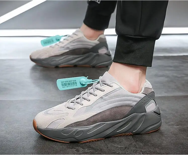 

Reflective men shoes women air designer sneakers men jogging walking tenis masculino 700 off force basket sapato