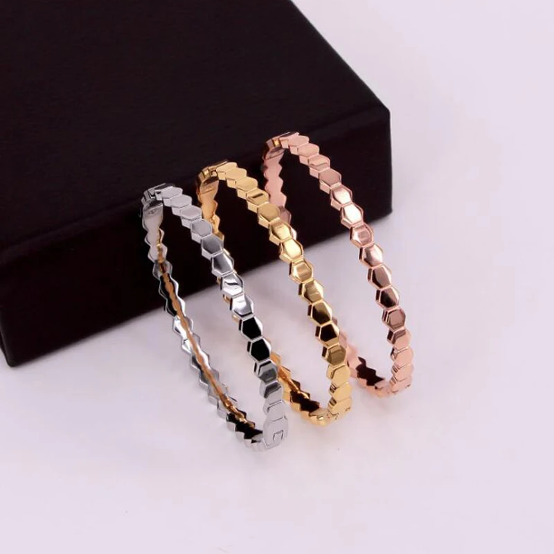 

New Style 4mm Rhombic-shaped Honeycomb Gold Cuff Bracelet Stainless Steel For Woman Fashion Jewelry Gifts For Girls
