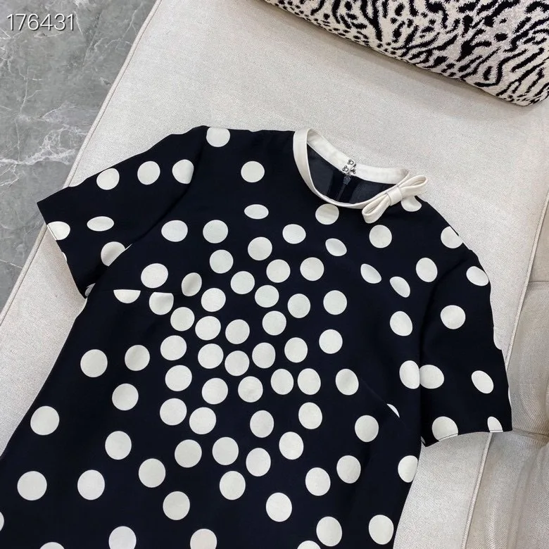 

2021 Summer French elegant wave point print hit colored bow bow trim trim short-sleeved dress