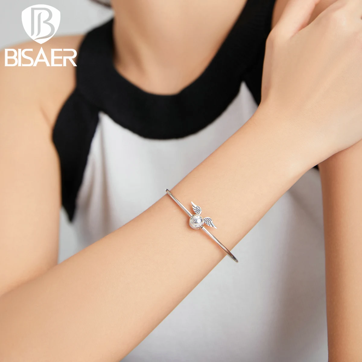 

Браслет-цепочка женский из серебра 925 пробы с бусинами