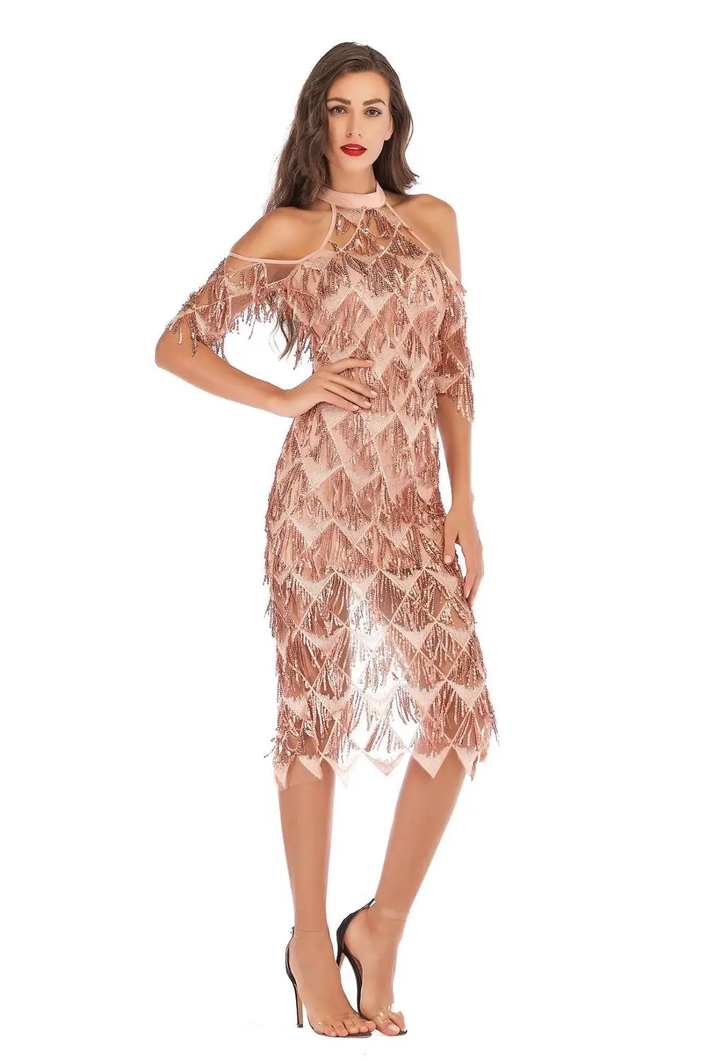 Женское элегантное платье с блестками вечернее открытыми плечами и разрезом