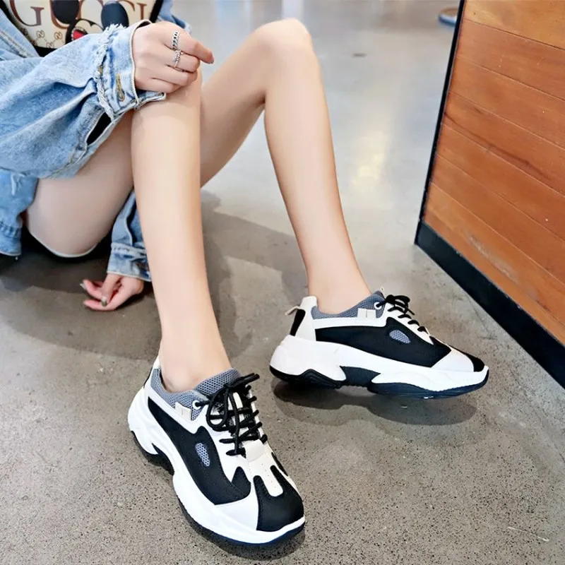 Женские кроссовки со шнуровкой Повседневная дышащая простая обувь на толстой