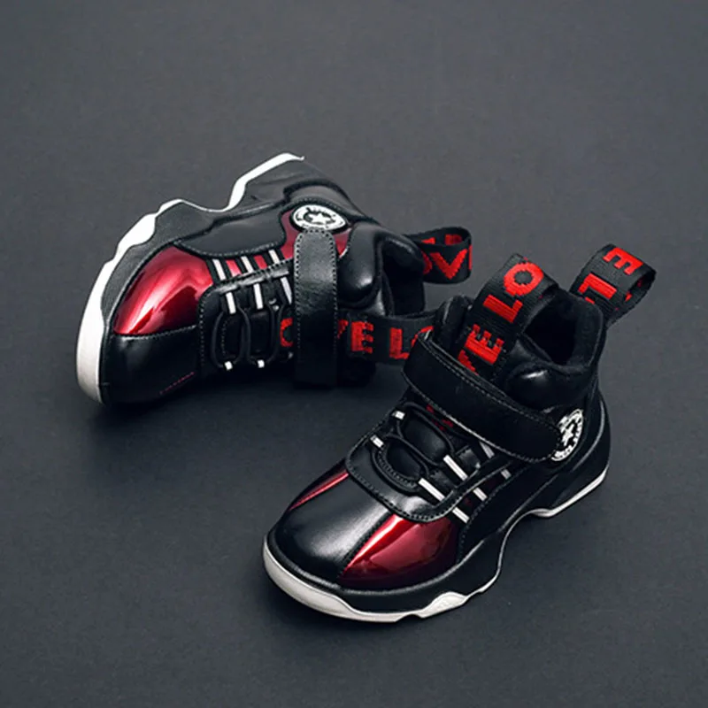 

Boys' sneakers 2019 winter new fashion casual wild sports shoes plus velvet warm leather cotton shoes