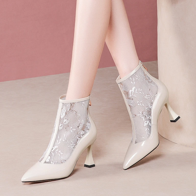 

CONASCO 2020 New Euro Style Fashion Women Patent Leather Summer Ankle Boots Embroider Mesh Pointed Toe Back Zipper Boots Woman