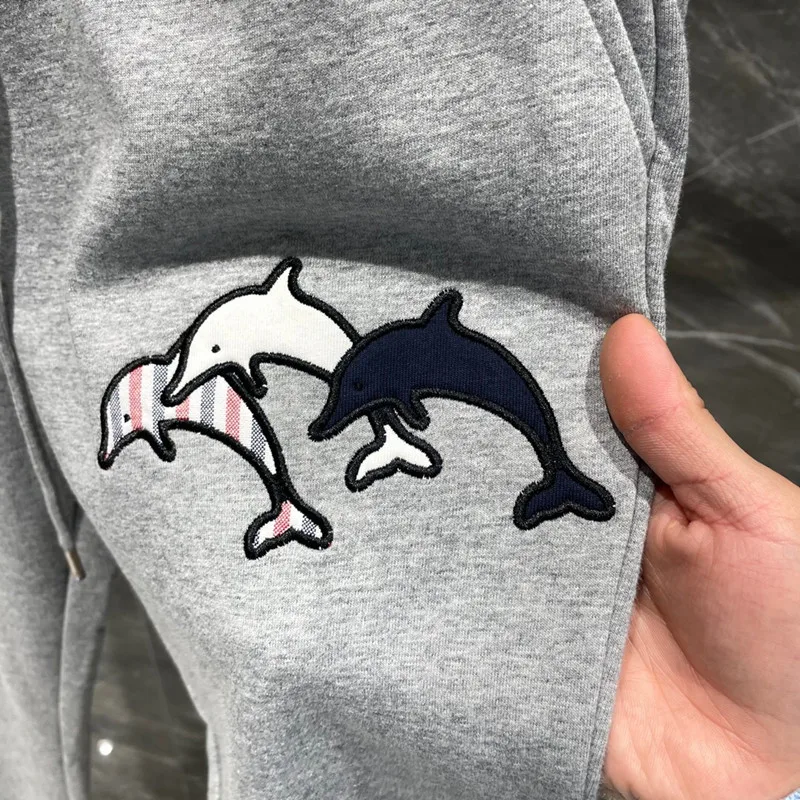 

2021 Fashion TB THOM Brand Sweatpants Men Dolphin Embroidery Cotton Casual Sports Trousers Thick Winter Mens Jogger Track Pants