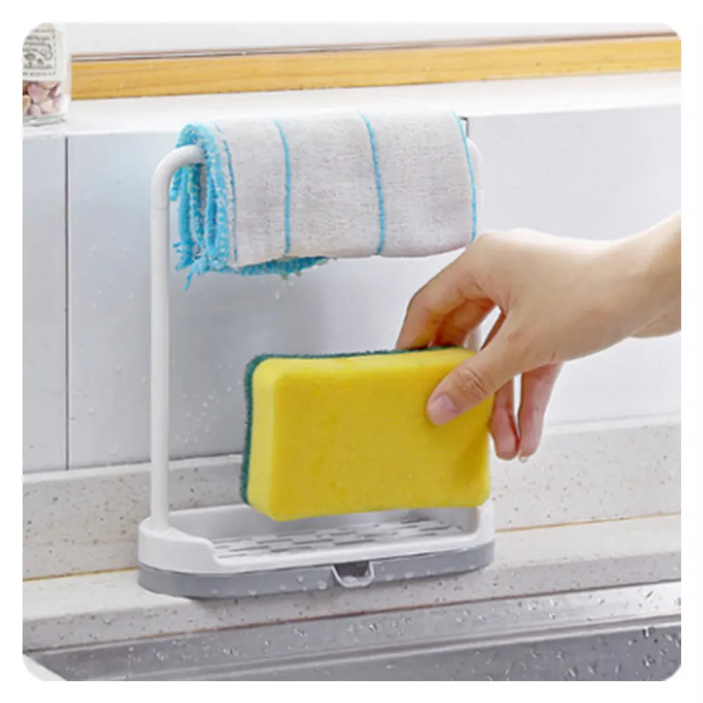 Кухонный стеллаж для столовой посуды получает полку хранения чтобы избежать