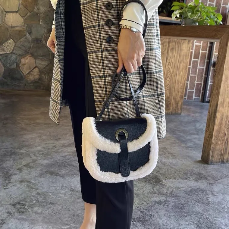 

Lambswool PU Flap Crossbody Bag Women Plush Brand Shoulder Saddle Bags Retro Fashion Lady Shopper Small Messenger Bag Purses