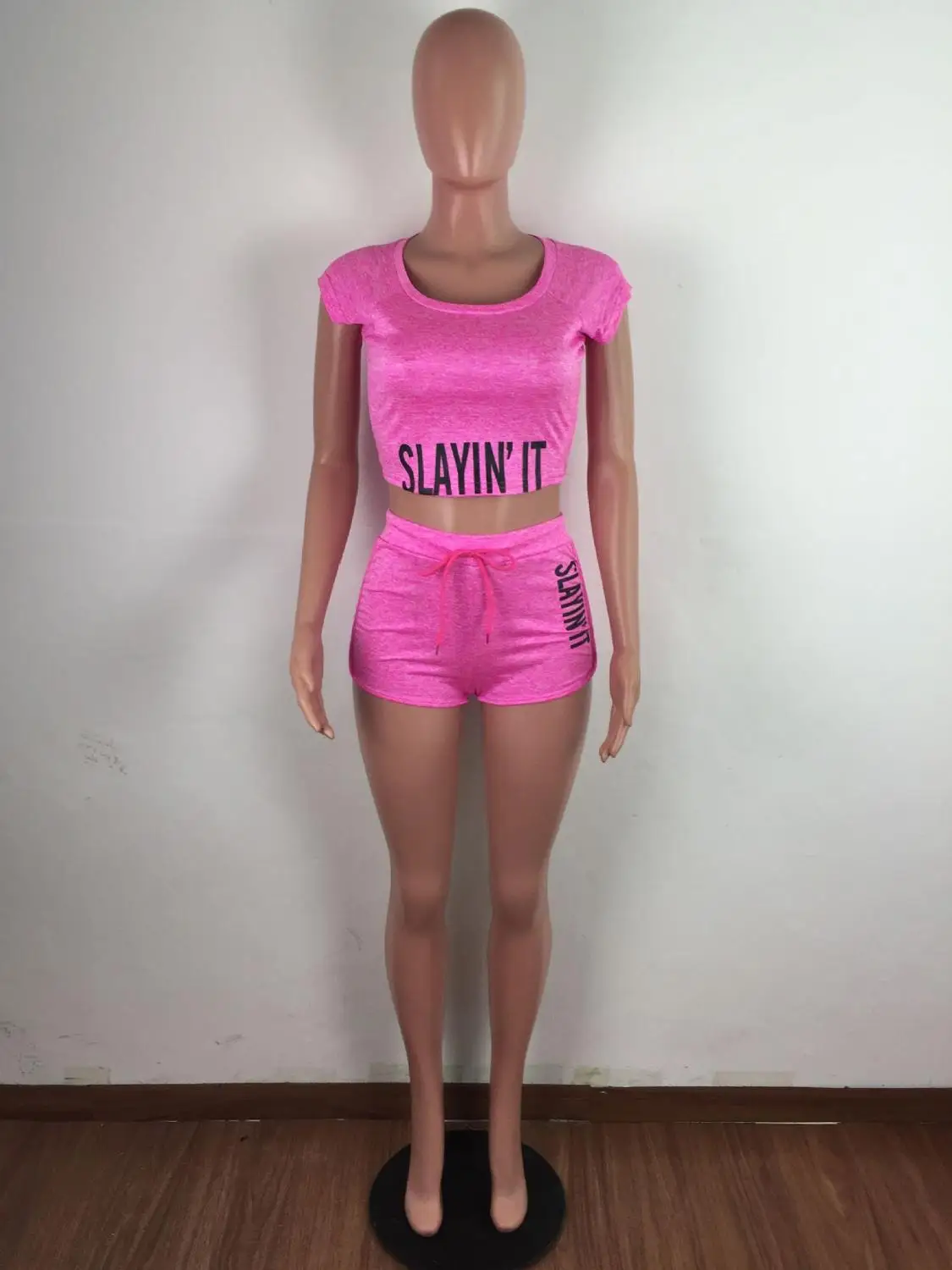 

Europe's new solid color letter printing sports two-piece fashion slim U-neck short-sleeved vest and shorts women's suit