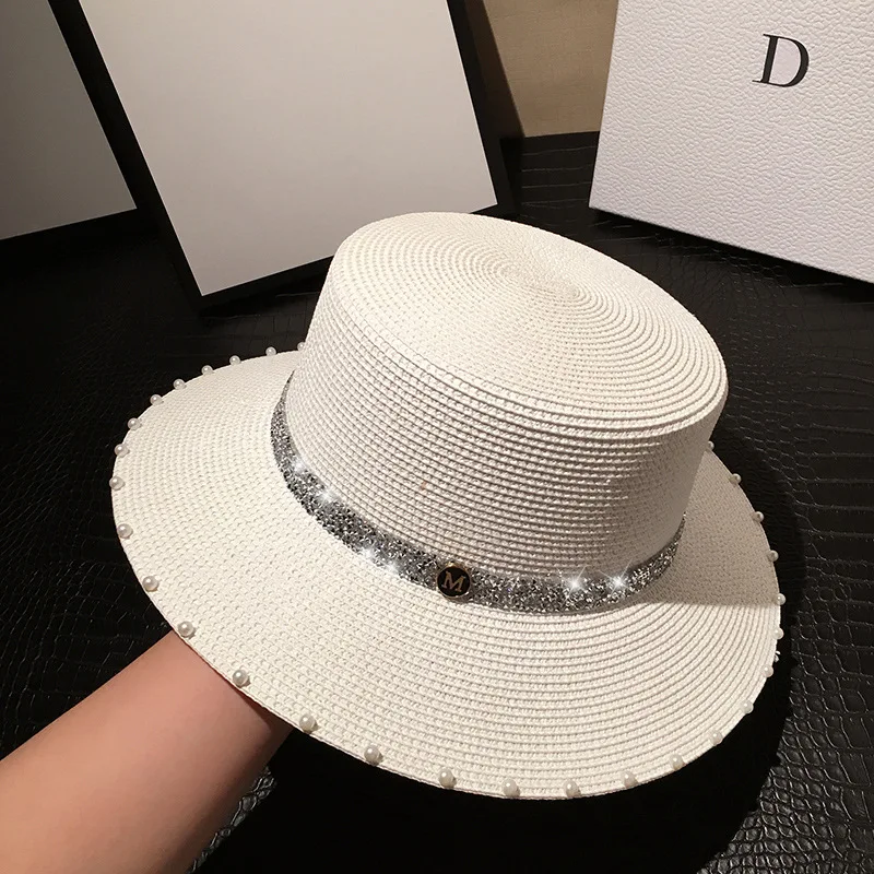 Шляпа Соломенная женская с плоским верхом модная шапка для отдыха пляжа жемчугом