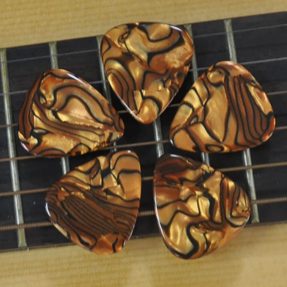 

Lots of 100pcs Tiger Stripe Ultra Heavy 1.5mm Celluloid Guitar Picks Standard Plectra