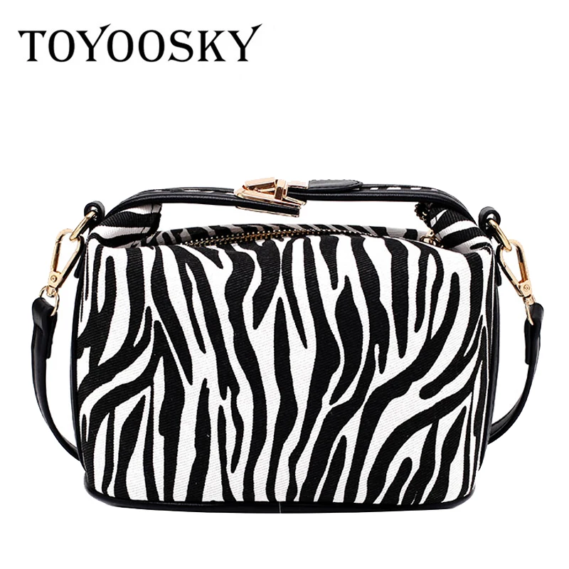

Zebra Pattern Design Small Crossbody Bags for Women 2020 Winter Shoulder Handbags and Purses Women's Classic Bucket Bag