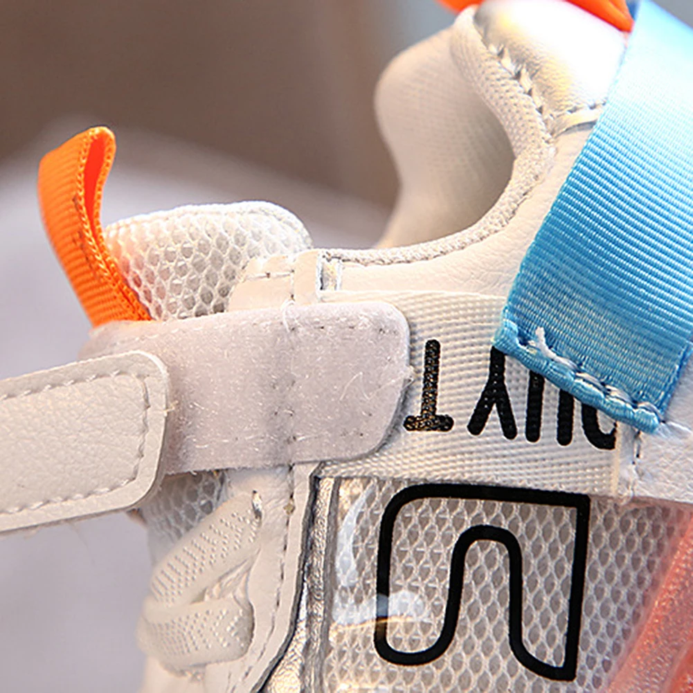 New Kids shoes Led shoes Casual Sport Running Shoes Sneakers Children Luminous Shoes Boys Girls Stripe Baby Non-slip Sneakers