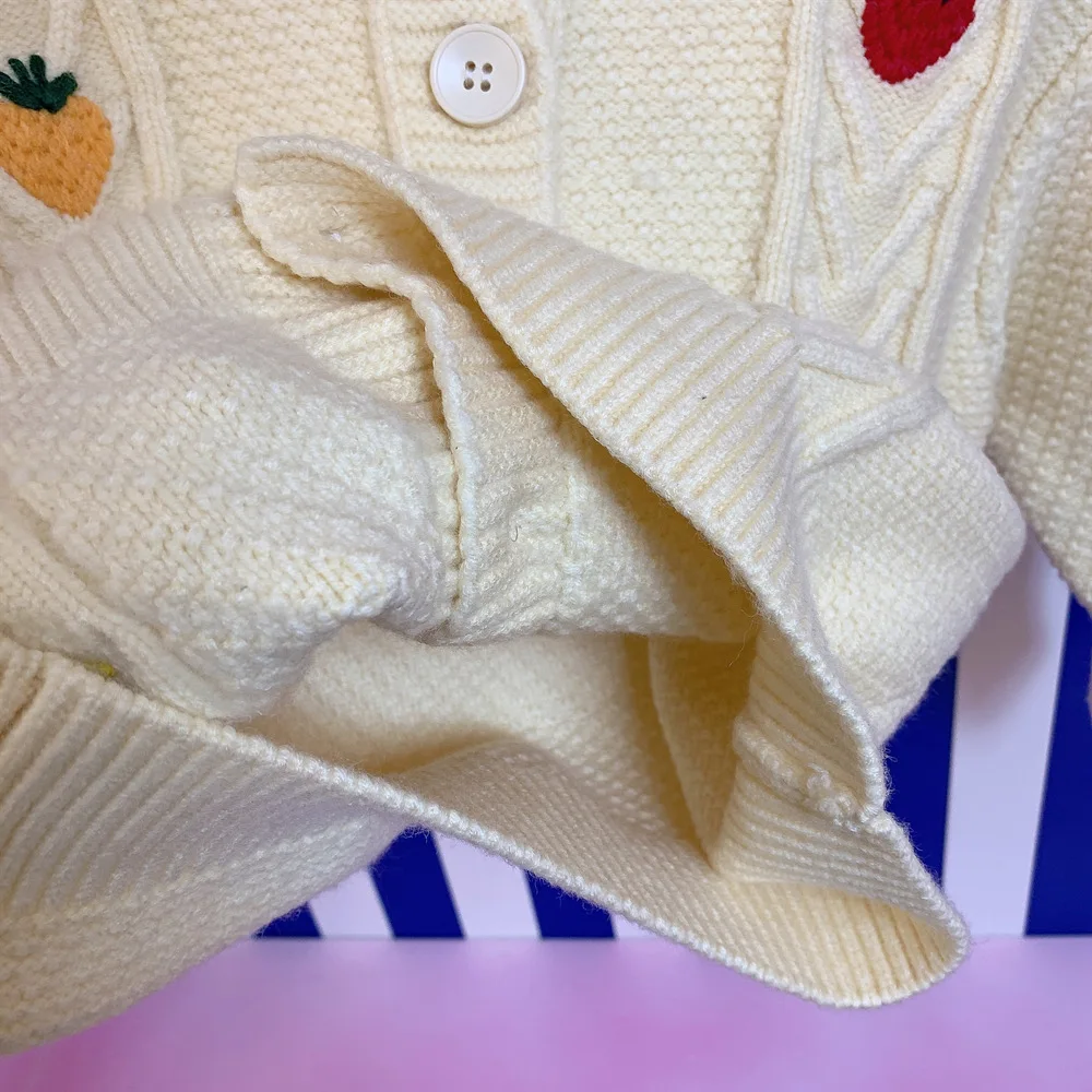 

Brand design girl's Retro twist sweater 2021 new girl wears loose and lazy style super beautiful sweater cardigan coat