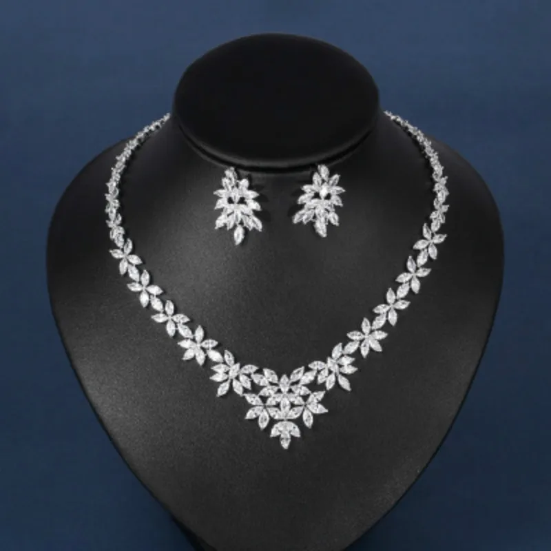 Сверкающий цветок кубического циркония CZ Кристалл ожерелье и серьги свадебный комплект ювелирных изделий