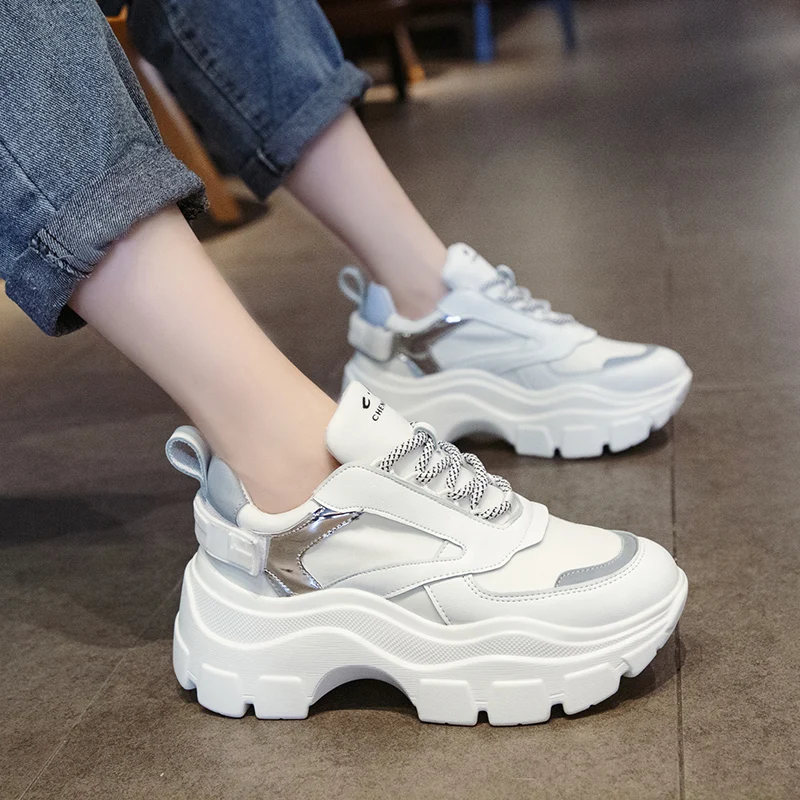 Женская обувь женские кроссовки на массивном каблуке увеличивающая рост